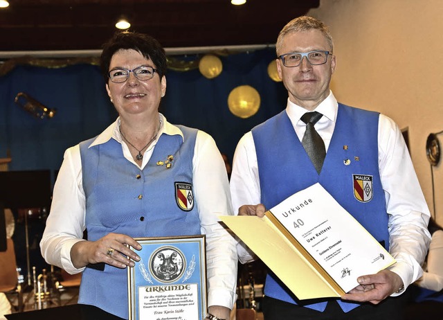 Karin Sthr und Uwe Ketterer wurden fr 40 Jahre Musizieren ausgezeichnet.   | Foto: Hans Meidhof