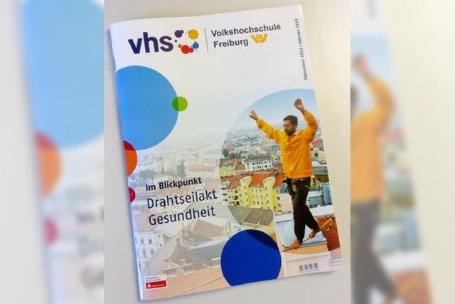 Warum ist Wien auf dem Heftcover der VHS Freiburg?