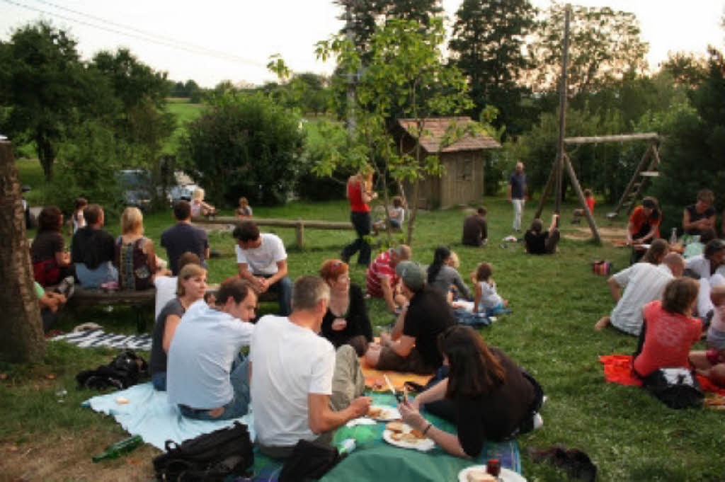 Heute: Grillen Und Chillen In Der Kerber Strauße In Staufen - Der Gute ...