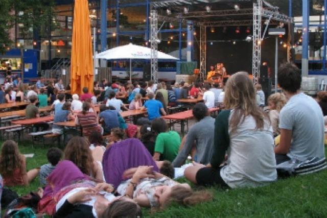 Diese Woche: Sommerfest mit Open-Air-Bühne im Mensagarten