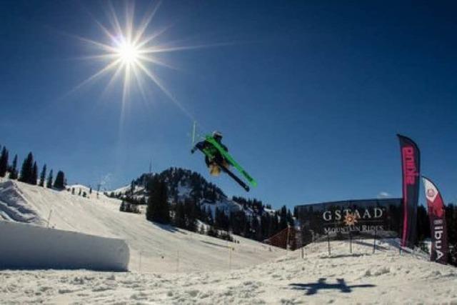 Die Ski-Slopestylerin Jule Seifert will beliebteste Fahrerin der QParks Freeski Tour werden