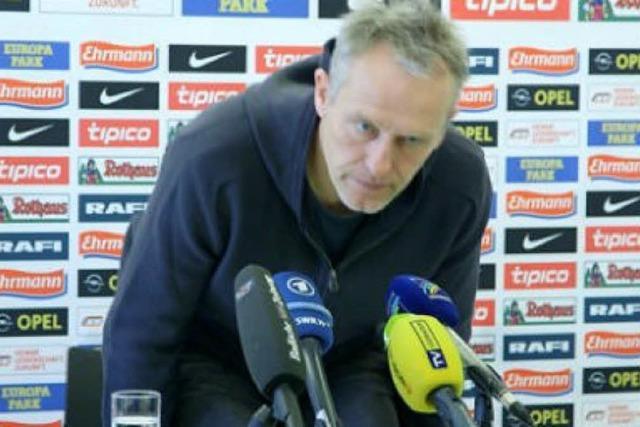 Video: SC-Trainer Streich bricht Pressekonferenz ab