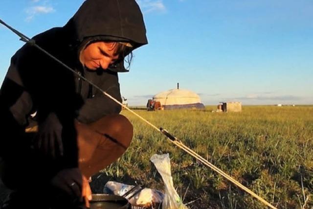 Ohne Flugzeug um die Welt (14): Freiburger Paar lebt unter mongolischen Nomaden