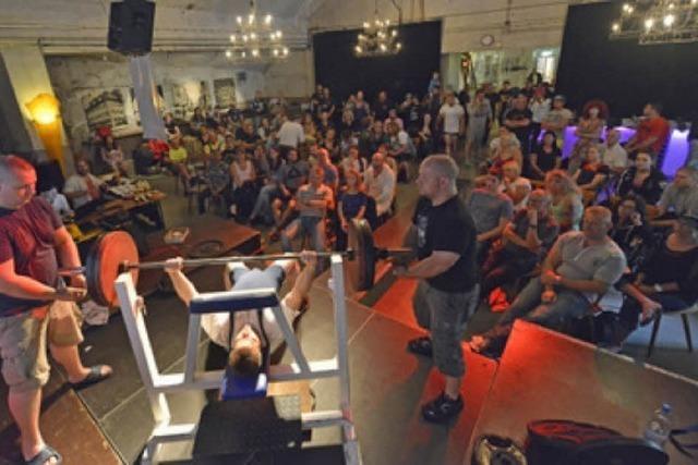 Sddeutsche Meisterschaft im Powerlifting in der Wodanhalle: Kampf gegen die Schwerkraft