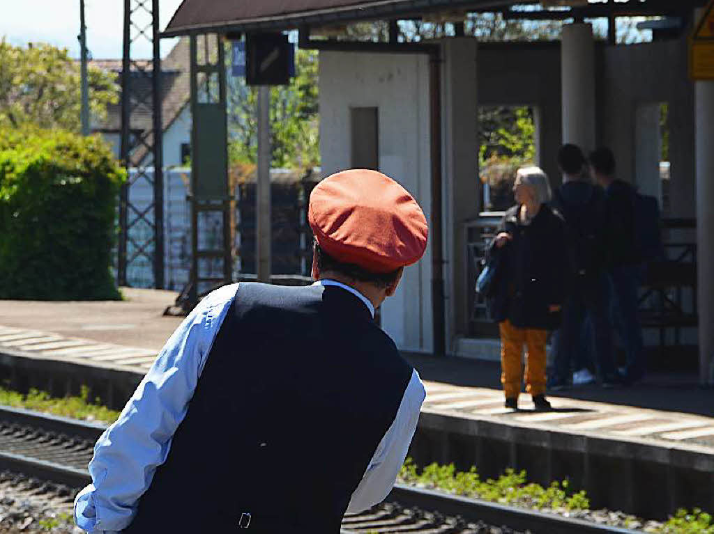 Denzlingen ist zum ICE-Halt geworden, weil es auf der Rheintalbahn zwischen Freiburg und Ebringen erneut einen Erdrutsch gab.