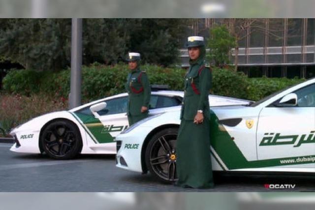 Video: Dubai hat die schnellsten Polizeiautos der Welt