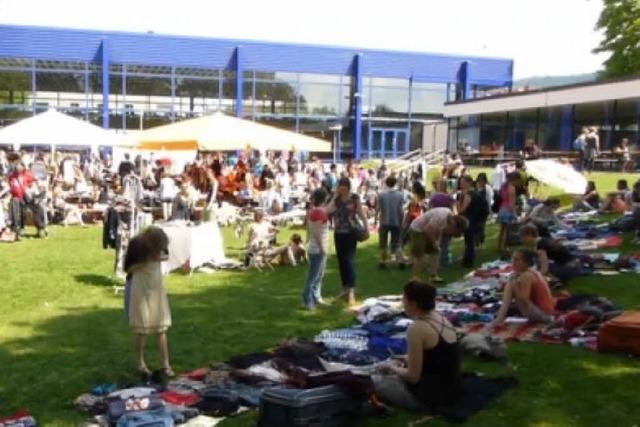Video: So sah der Studi-Flohmarkt im Mensagarten aus