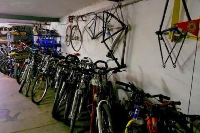 Verborgene Läden: Recycelte Fahrräder bei Bud's Bikes