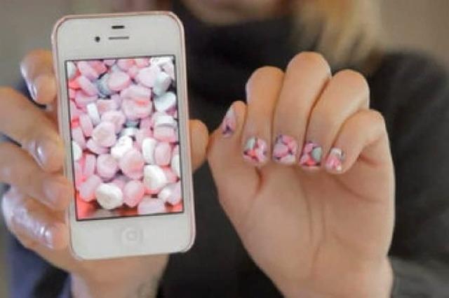 NailSnaps macht aus Handy-Fotos Fingerngel-Sticker