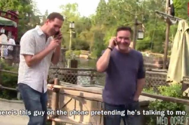 Video: Die allerbeste Art, laute Telefonierer reinzulegen