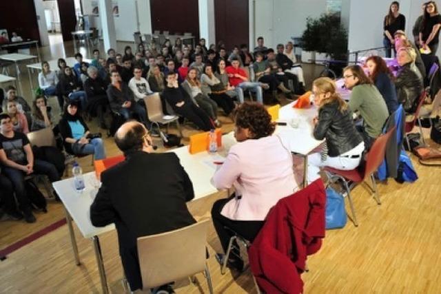 Was Erstwhler am Wentzinger-Gymnasium interessiert: Schler fragen Freiburger Politprofis