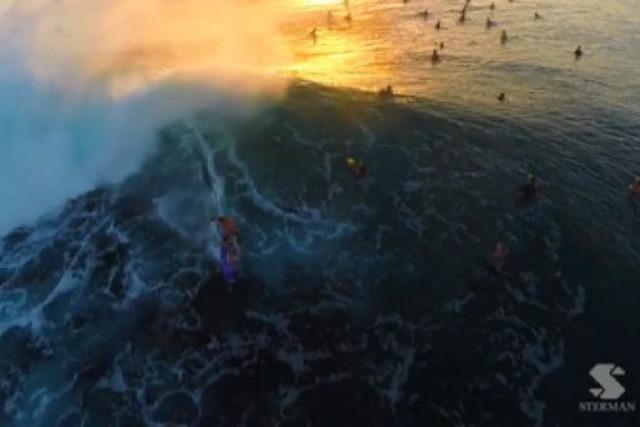 Spektakulres Hawaii-Surfvideo - mit einer Drohne gefilmt
