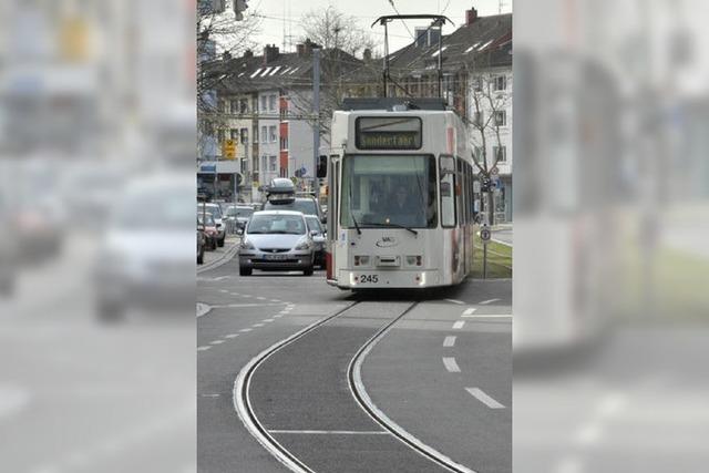 Testfahrt auf der neuen Linie 2: So rollt die neue Tram nach Gundelfingen