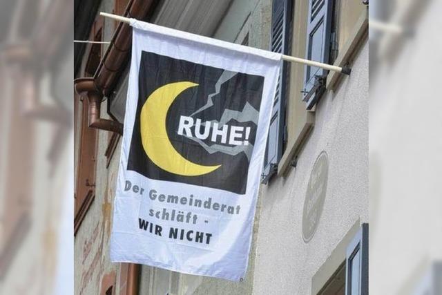Freiburger Altstadt-Bewohner zeigen Flagge gegen Partylrm