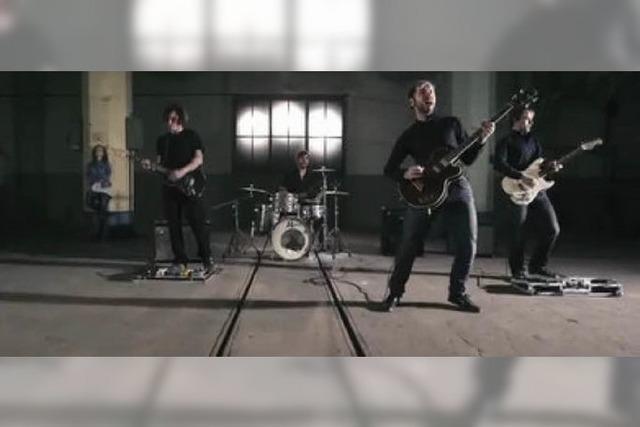 The Enshins haben ihr erstes Musikvideo gedreht - in einer Fabrikhalle in Mulhouse