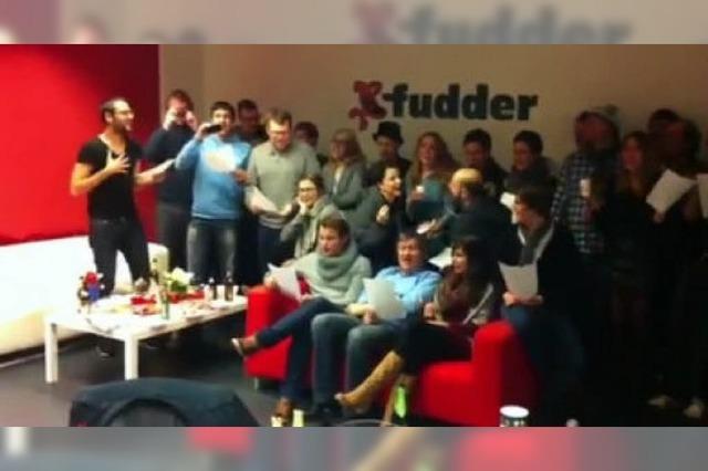 Weihnachtsständchen: Das fudder-Team singt 'Last Christmas'