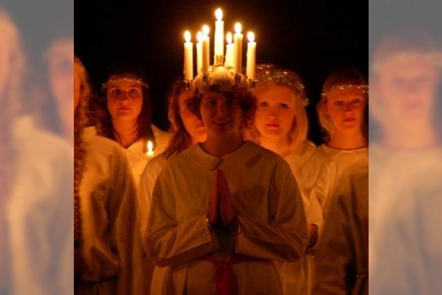 Sternknaben, Lichtbraut und Glgg: Das Luciafest der Skandinavisten im Peterhofkeller