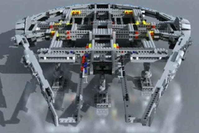 Video: Der Millenium Falcon aus Lego