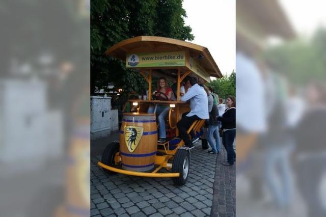 Mit dem BierBike durch Freiburg: Malle auf vier Rdern