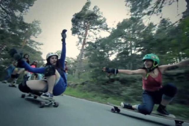 Video: Longboard fahren in den Bergen