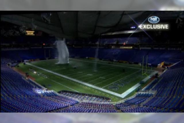 Video: Stadiondach in Minneapolis bricht unter Schneemassen zusammen