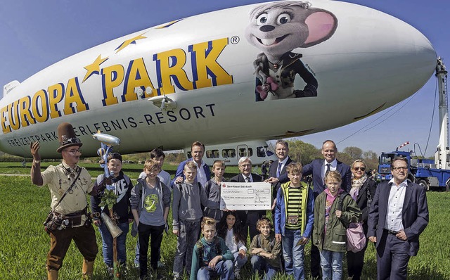 Kinder des Pestalozzi-Kinderdorfs zu Gast im  Park   | Foto: Europa-Park