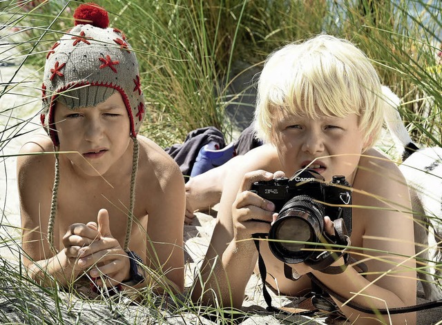Oskar (Juri Winkler, links) und Rico (...e und beobachten das Schurkenprchen.   | Foto: Jrgen Olczyk (Century Fox)