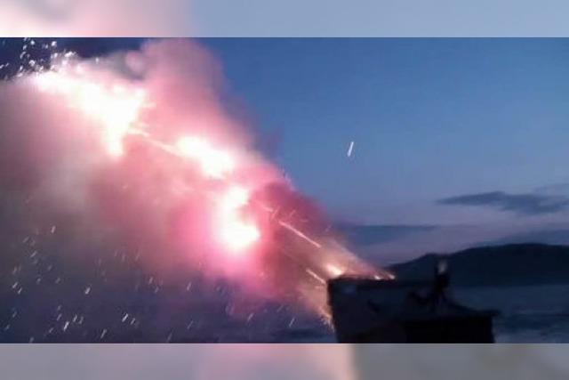 Video: 15.000 Schuss Feuerwerk auf ein Mal