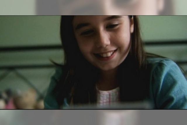 Bezaubernder Kurzfilm ber ein Mdchen, das alles, was sie liebt, mit einer Polaroid-Kamera fotografiert