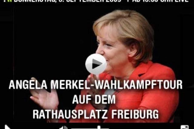 Jetzt live: Bundeskanzlerin Angela Merkel auf dem Rathausplatz