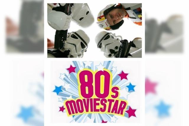 Die Party mit den Videos: 80's Moviestar im Schneerot