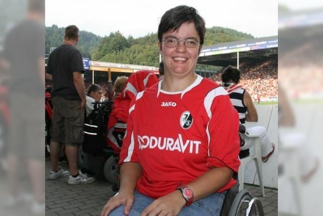 SC Freiburg vs HSV: Besuch bei den Rollstuhlfans