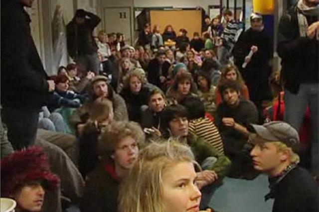 Video: Studenten besetzen die PH Freiburg