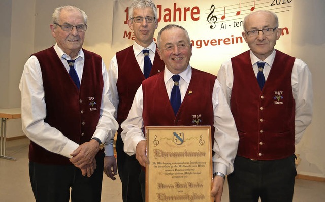 Treue  Snger: Richard Schelshorn, Vor... Kiefer,  Werner Steiger (von links).   | Foto: Paul Berger