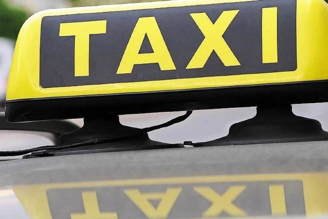 Taxifahrer wegen Fahrpreis-Streit gewrgt und geschlagen