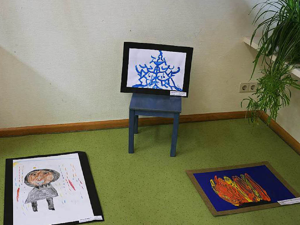 Im Kindergarten St. Michael in Gutach war eine tolle Ausstellung mit Werken von den Kindern, die sie  in unterschiedlichen Techniken gestaltet haben.