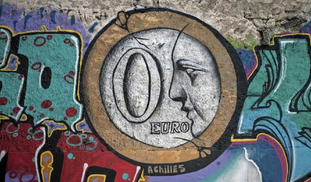 Null Euro in Athen &#8211; dieses Graf...Krisenphase im Juni 2015 fotografiert.  | Foto: AFP