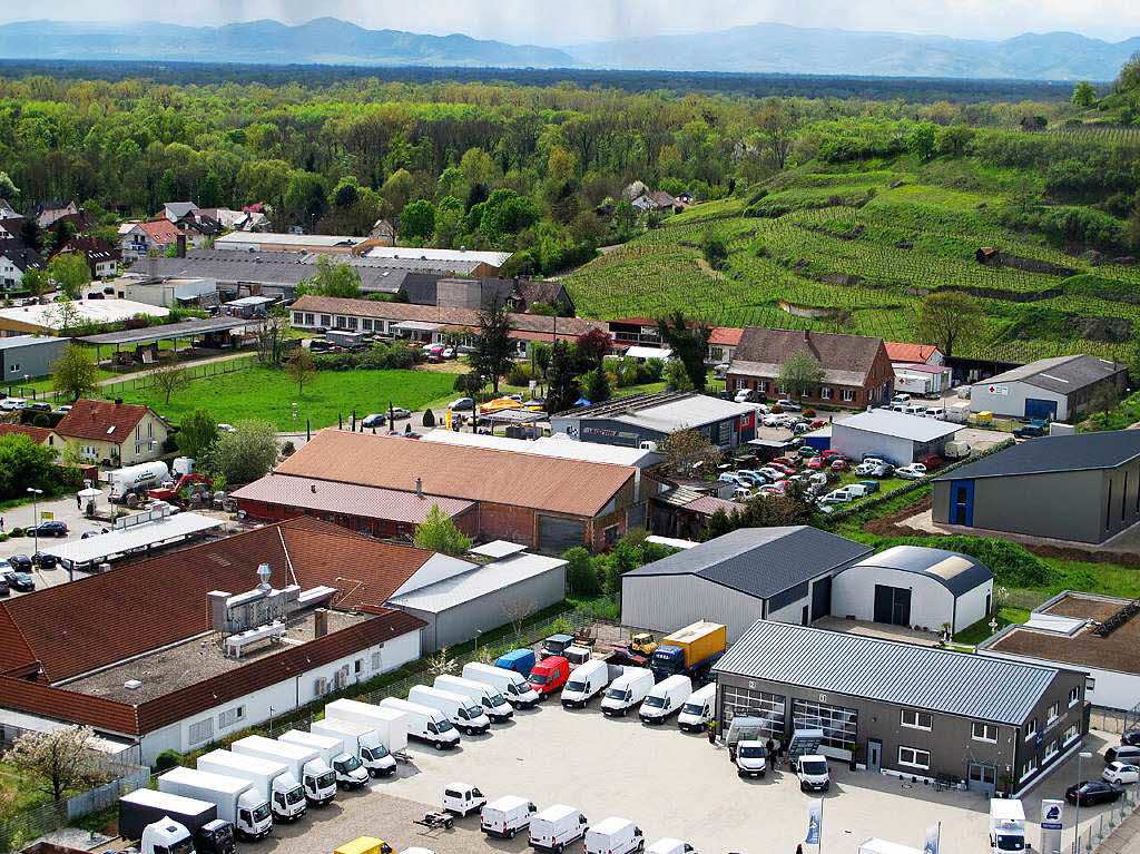 Leistungsschau in Sasbach:  Blick auf das Gewerbegebiet aus 60 Meter Hhe