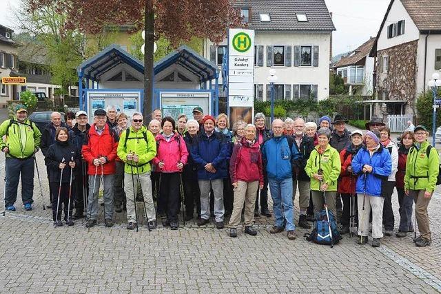 BZ-Jubilums-Wanderer trotzen dem Regen