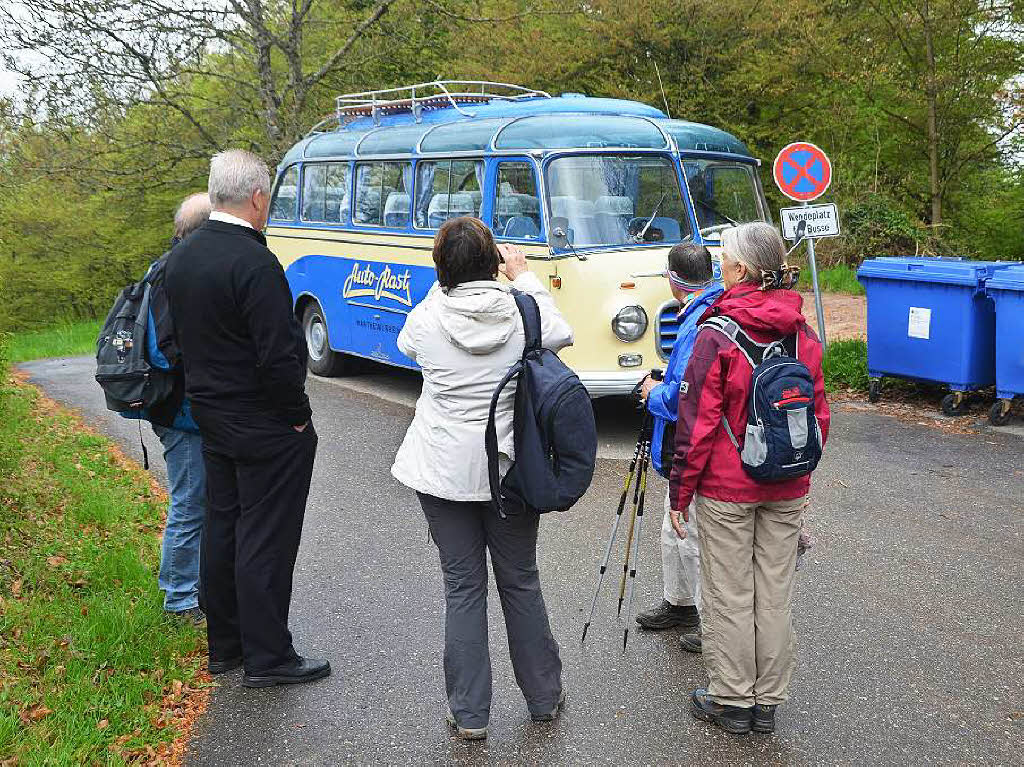 Mal ber Stock und Stein, mal in der Stadt oder aber auch hoch droben am und im Schloss Brgeln waren die BZ-Wanderer bei der Auftaktveranstaltung unterwegs. 30 wackere Wandersleut’ trotzten Wind, Regen und Nebel, und erlebten einiges.