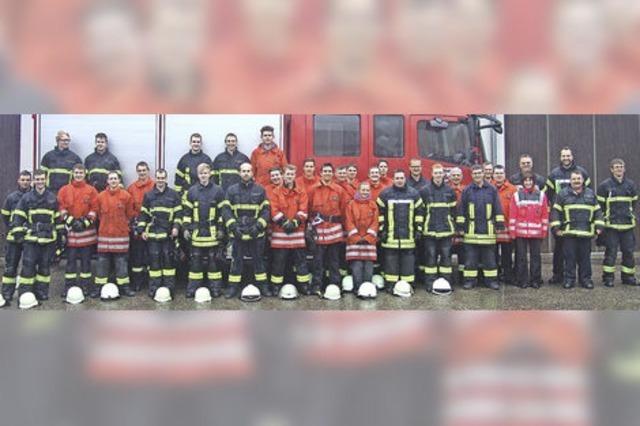 25 Neue fr die Feuerwehren