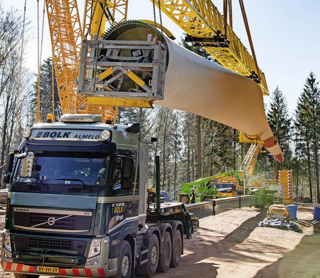 Die filigrane Montage der Windrder is...er Fhrung durch den Windpark zu sehen  | Foto: GC Energy