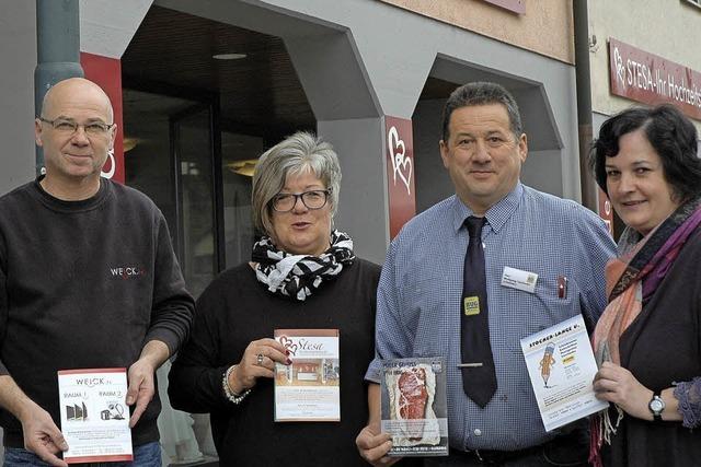 Vier Geschfte feiern 105. Geburtstag