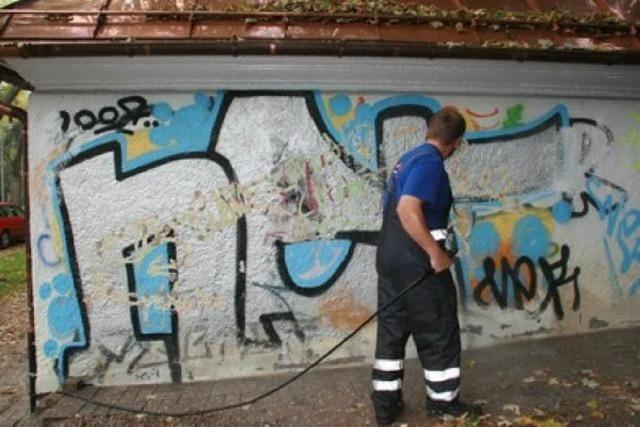 Mit Hochdruck gegen Graffiti