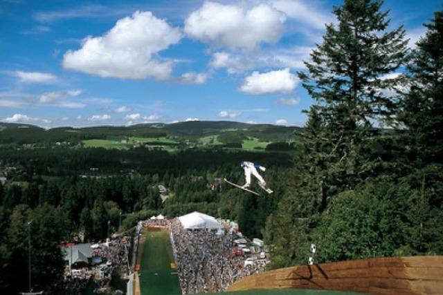 Gewinn Tickets fr das FIS Sommerskispringen in Hinterzarten