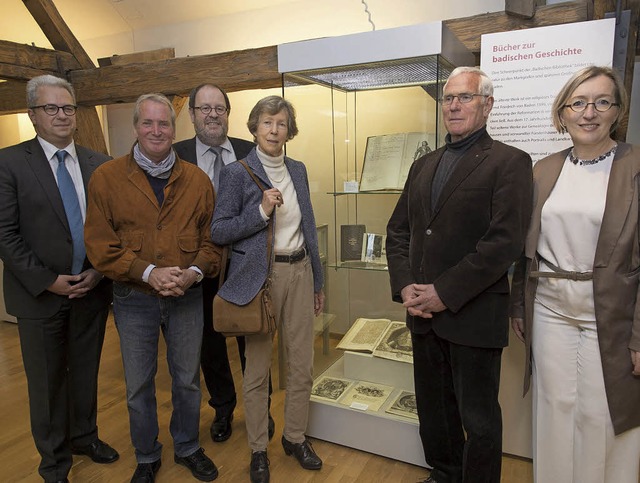 Die Ausstellung ist erffnet (von link...rgermeisterin Astrid Siemes-Knoblich.  | Foto: Mnch