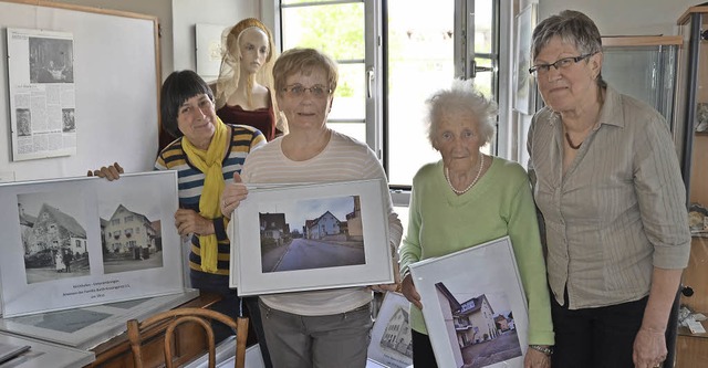 Charlotte Eckmann, Rosi Jger, Inge Jo...ger (von links) vom AK Ortsgeschichte   | Foto: Fotos: Lisa Blitz