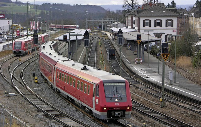 Fr die Elektrifizierung der Hochrhein... vermutlich dieses Jahr nicht fllig.   | Foto: Heinz J. Huber