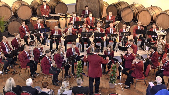 Der Stadtmusikverein Breisach gab sein...s-Jakob-Hof im Badischen Winzerkeller.  | Foto: Christina Hohwieler