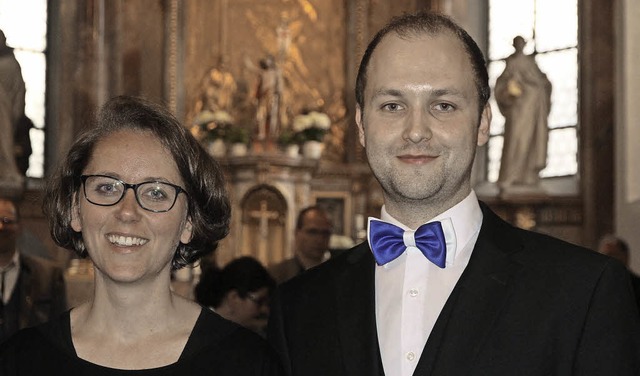 Verena Naab  und Philip Steffe dirigie...iker von Kirchenchor und Musikverein.   | Foto: Frowalt Janzer